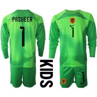 Fotballdrakt Barn Nederland Remko Pasveer #1 Keeper Hjemmedraktsett VM 2022 Langermet (+ Korte bukser)